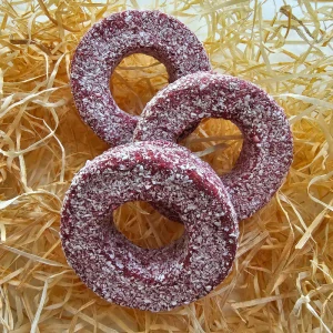 Hovězí donut s červenou řepou z domácí pekárny